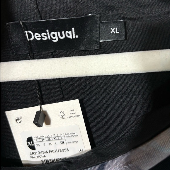 🔥NWT Desigual Newspaper Skirt - Picture 7 of 12